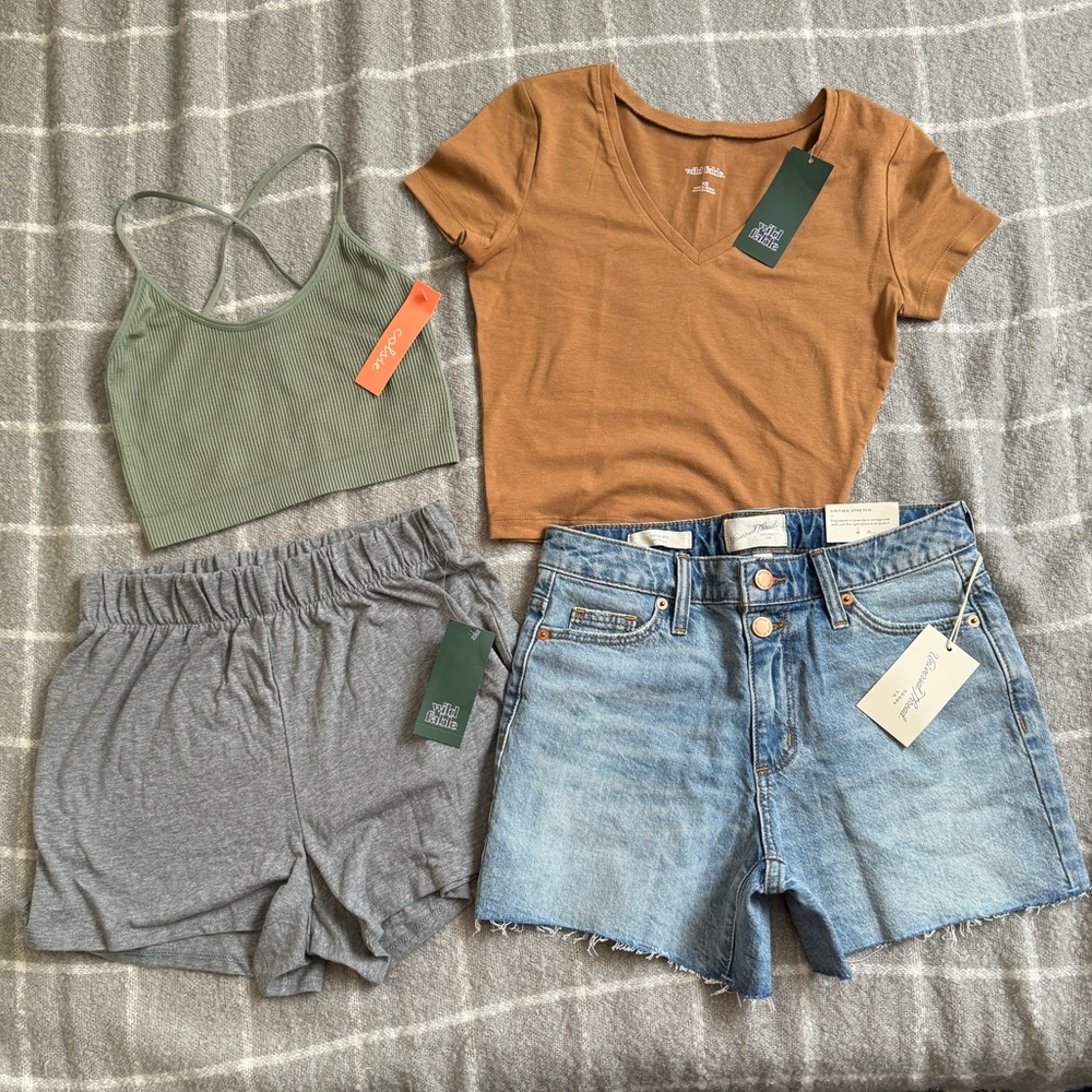 NWT Target Bundle Women’s Tops & Bottoms XS/00